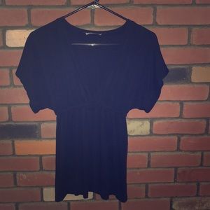 Black v neck top